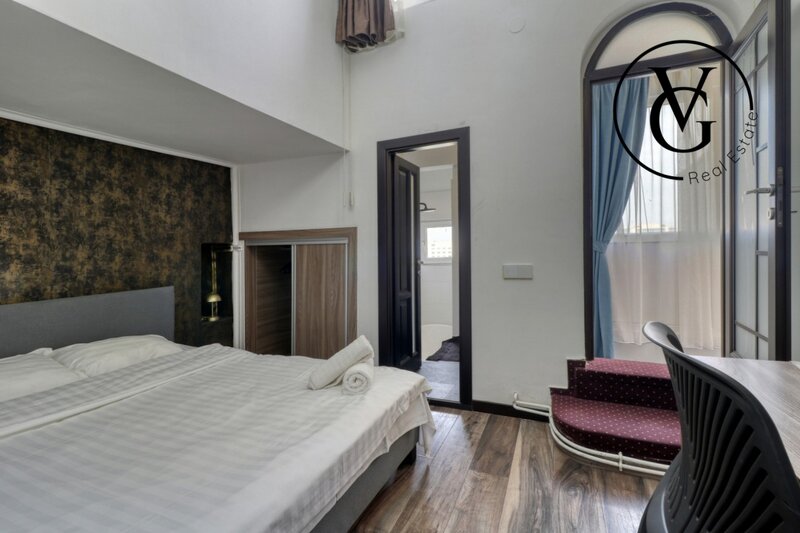 Calea Victoriei, garsoniera, terasa spatioasa.