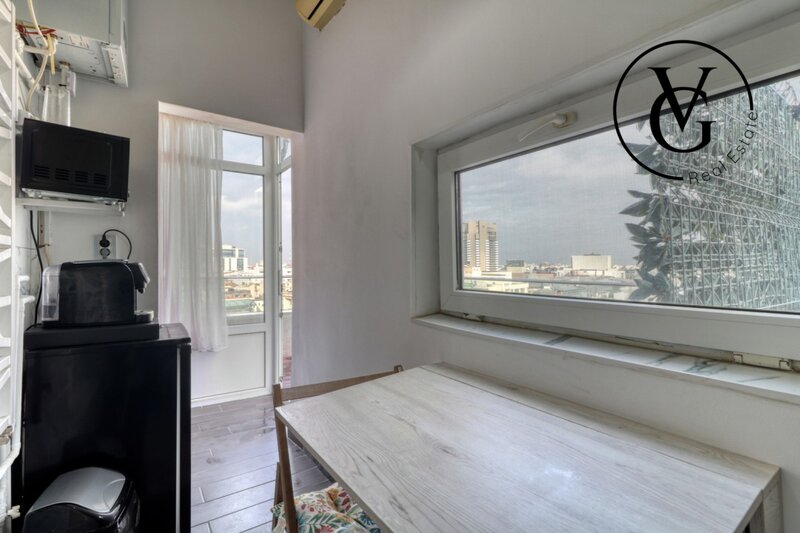 Calea Victoriei, garsoniera, terasa spatioasa.